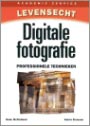 Digitale fotografie is het eerste boek dat alle aspecten van de digitale fotografie volledig bespreekt, met beschrijvingen van de nieuwste digitale camera's.